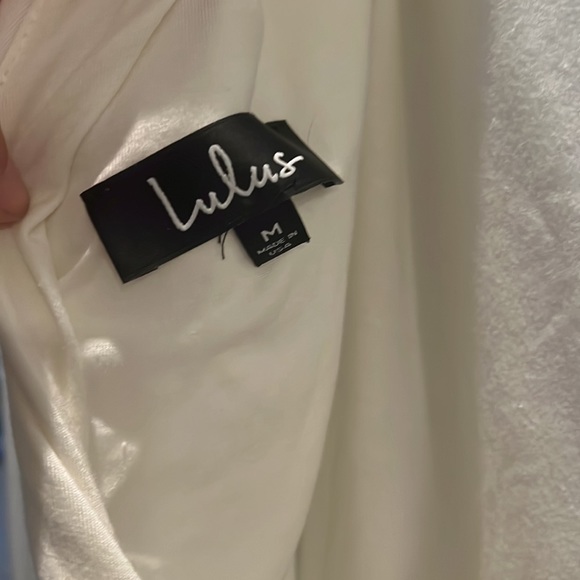 Lulu’s twisted open back tee - Picture 4 of 4